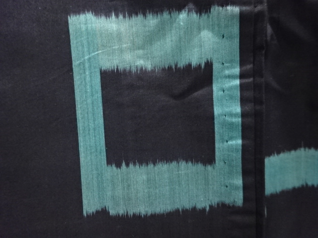 アンティーク　枡に矢羽根絣織り出し銘仙単衣着物